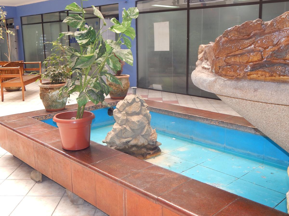 איקוויקה Hotel Bamboo מראה חיצוני תמונה